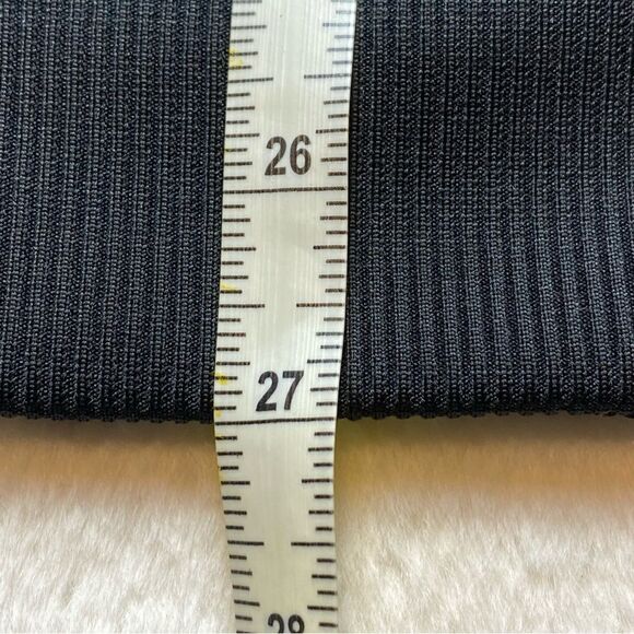 NHL Chicago Blackhawks Black and Red Hoodie Size XL - Picture 6 of 10